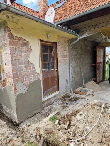 Fasáda vidieckeho domu Bzovská Lehôtka