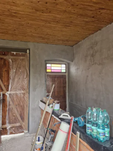 Fasáda vidieckeho domu Bzovská Lehôtka